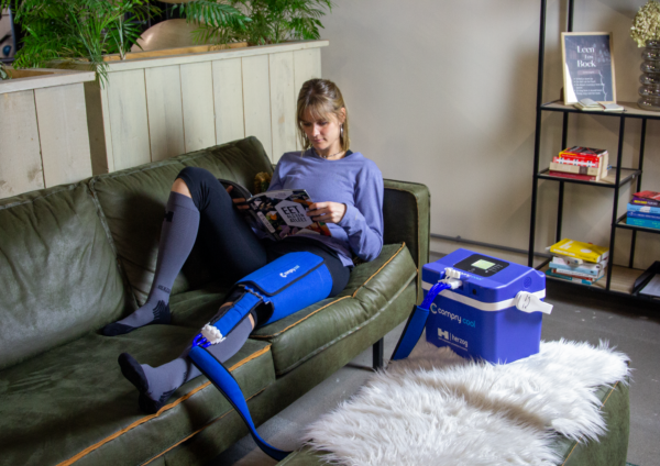 Atleet in Compry Cool in huiskamersetting
